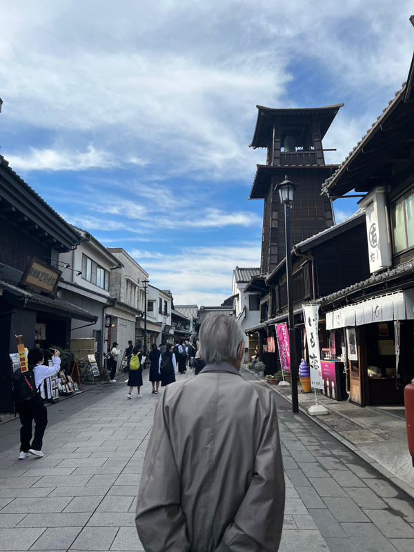 0176鐘つき通りと祖父の背中