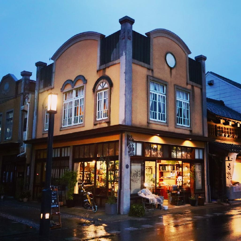 0435雨上がりの夕景の写真