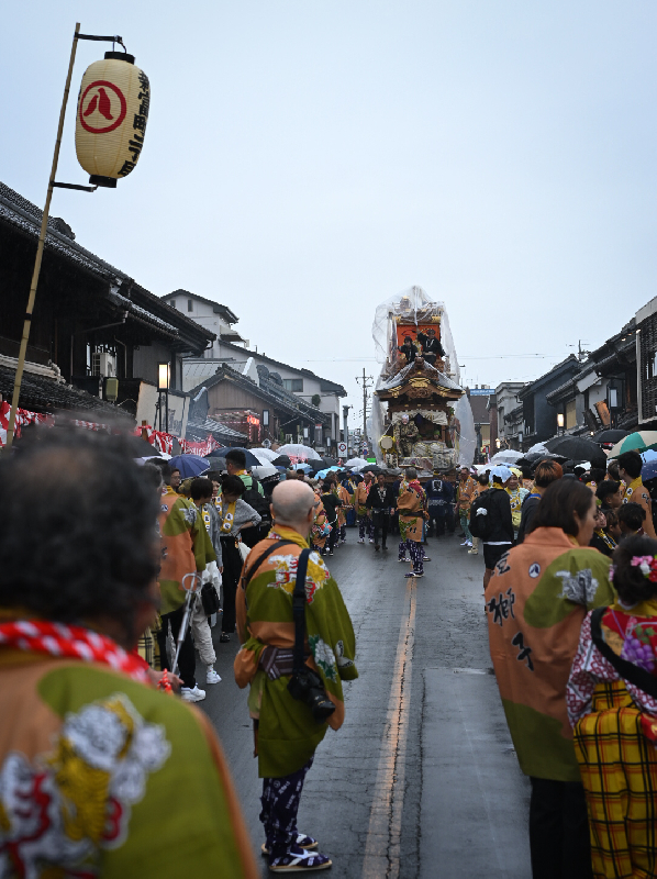 0444城下町の祭りの写真
